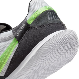 Nike Streetgato - Black/Volt