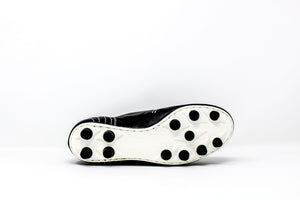 Akuna Cinquestelle Colibri Special Edition FG Soccer Cleats, Calf Leather, 12 Conical Studs, Outsole View