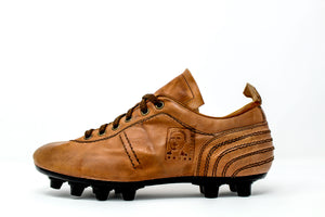Chaussures de football Akuna Cinquestelle Storica FG, cuir marron, 12 crampons coniques, vue latérale